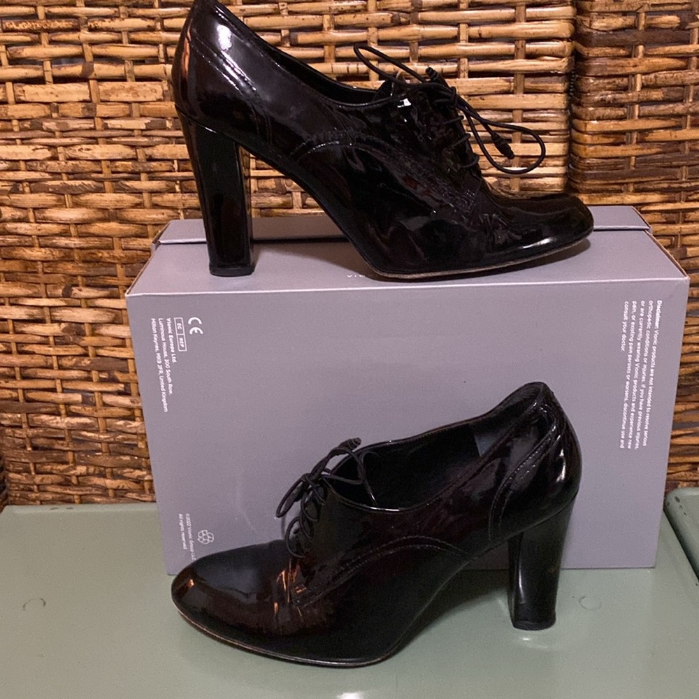 GUC Stuart Weitzman BLACK Patent leather Ankle Booties 7 - Picture 2 of 6